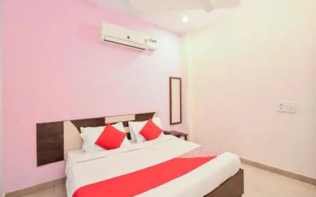 OYO 29558 Hotel Dzire