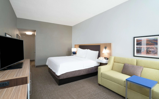 Hampton Inn Madison Huntsville Airport