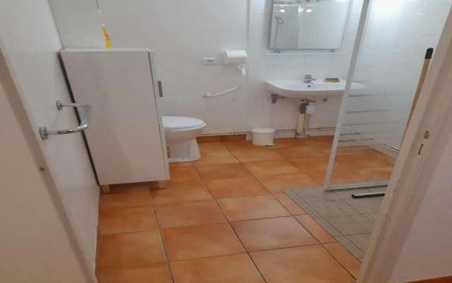 LOGEMENT T2 PMR piscine Privée 400m de la Plage