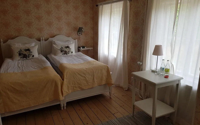 Tjällmo Gästgifvaregård