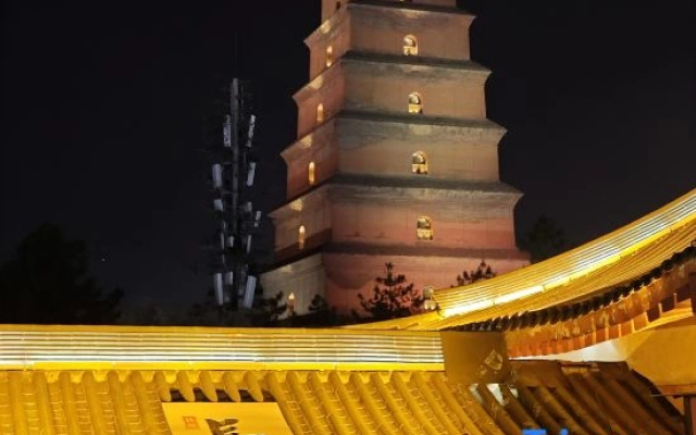 Hermitage Pagoda View Courtyard Hotel