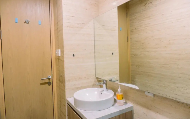 Spacious And Homey 2Br At Tree Park City Cikokol Apartment