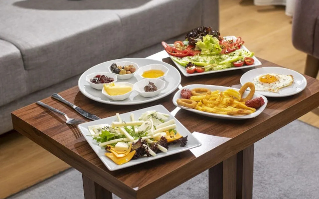 Отель Vitabella Suites