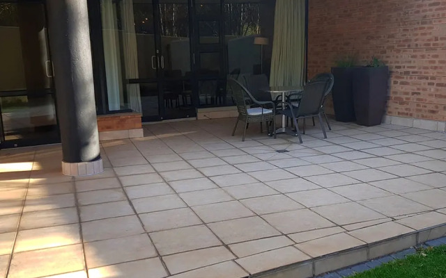 Weom Apartments