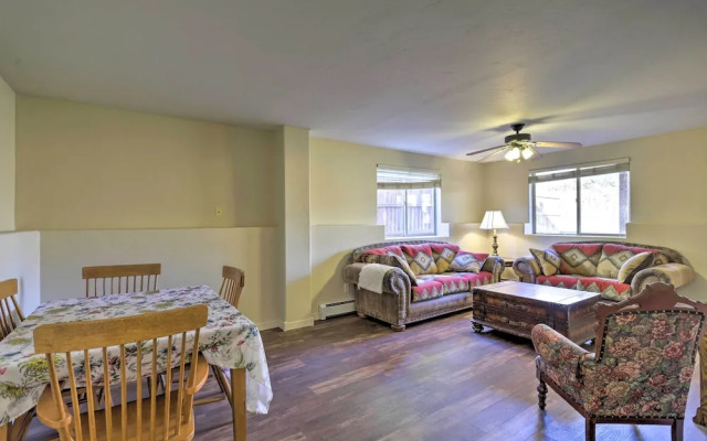 Pet-friendly Grand Junction Townhome w/ Yard!