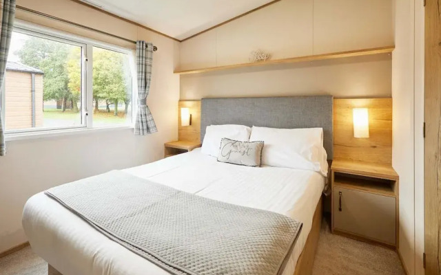 Host Stay Squirrel Lodge