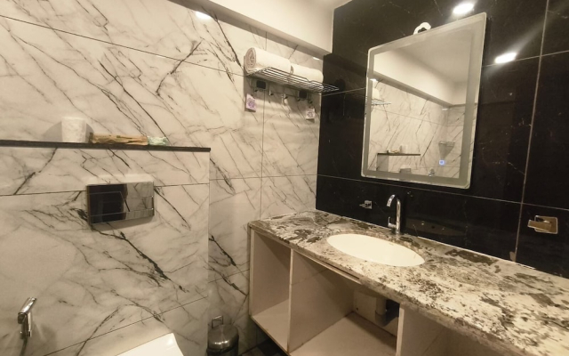The High Point Inn & Suite