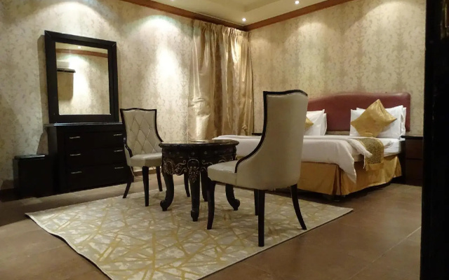 Comfort Inn Al Taawon