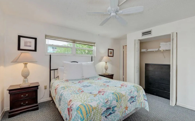 Anna Maria Island Beach Happy-direct Beach Front