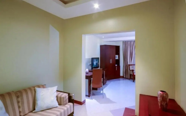 Silver Towers Hotel