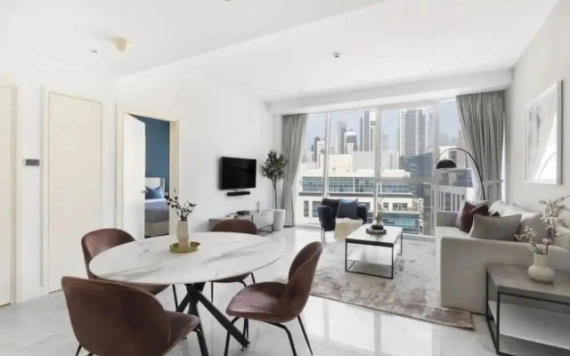 Silkhaus Great View Modern Pad Pool Access