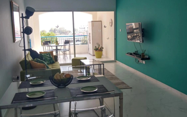 King's Palace Seaview Apartment