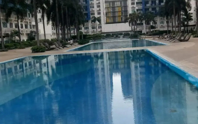 Sea res 2bedroom apartment by Elsie