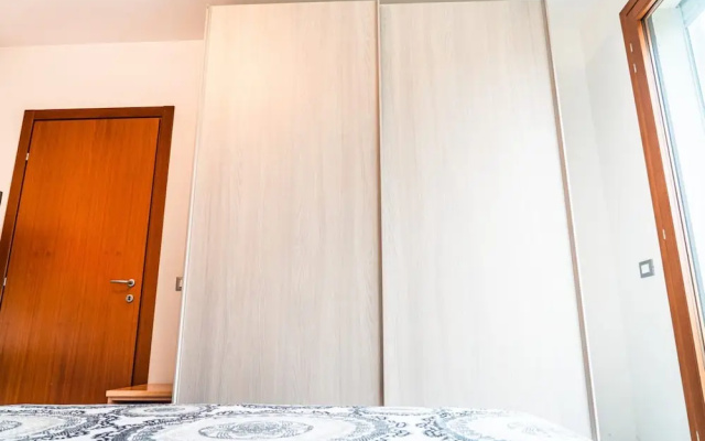 Tastefully Furnished Flat With Pool and Green Area