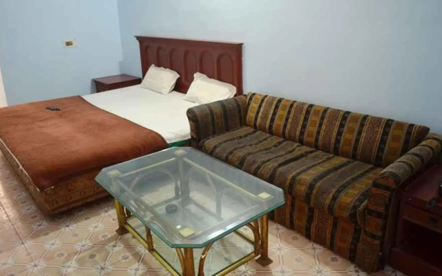 Hotel Kanak Palace