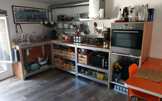 Garage No. 9