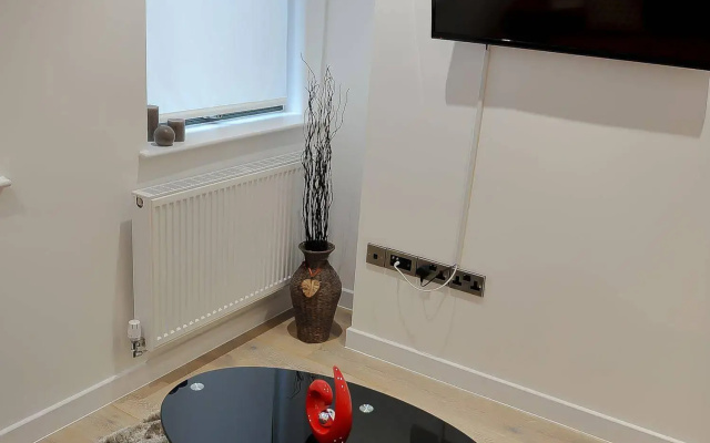 Select Serviced Accommodation - Garrard House