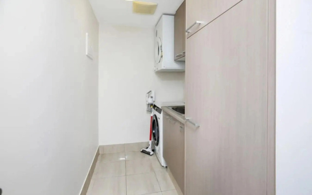 Stylish Park View City Apartment 103
