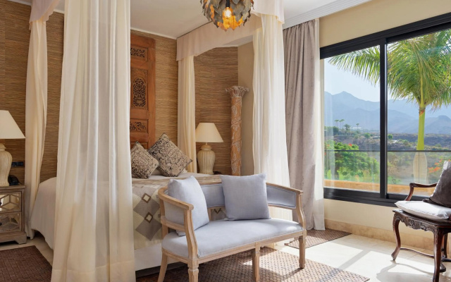 Royal Garden Villas & Spa