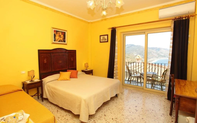 Taormina Al Bacio