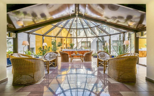 Grata by Centrum Hotels