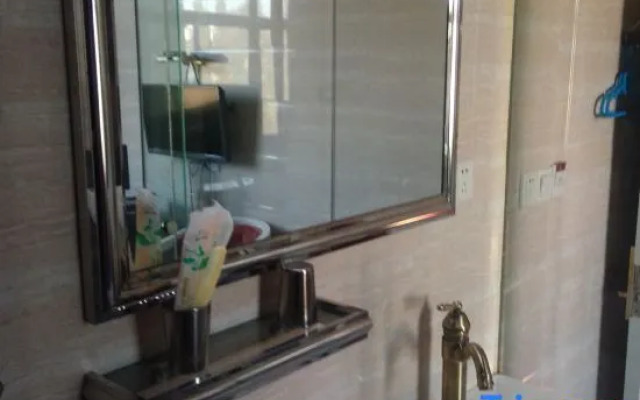Wuwei Legend Holiday Hotel