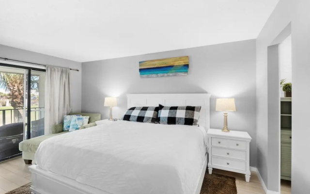 Edgewater Golf Villa 1409