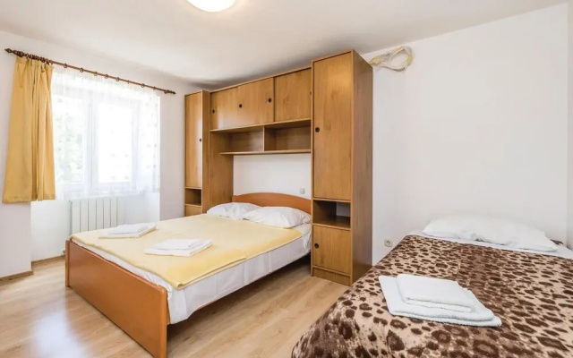 Beautiful Home in Brsec With Wifi and 3 Bedrooms