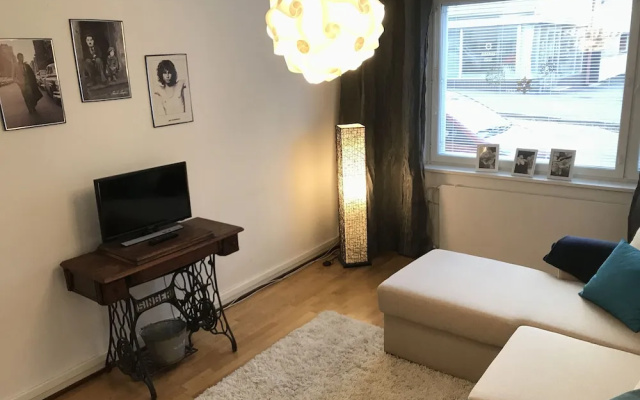 Cozy 2 Bedrooms Apartment