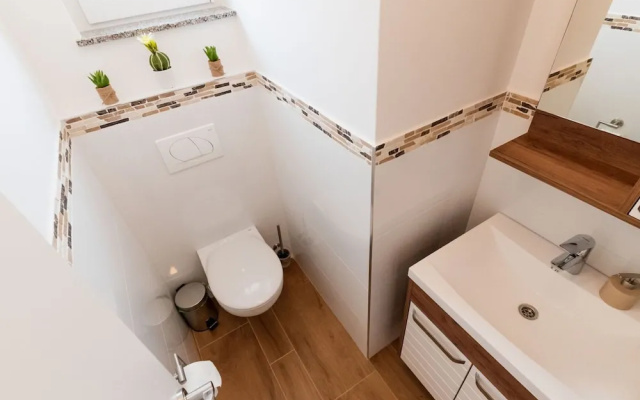 Swanky Holiday Home in Privlaka Near Sea Beach