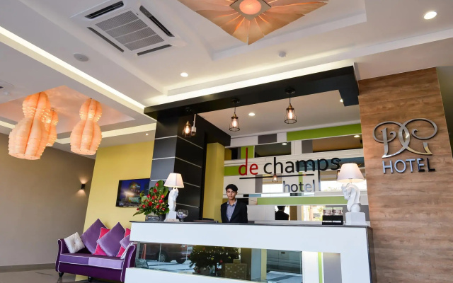 De Champs Hotel