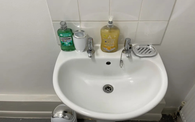 3 Bed, Sleeps 5, Wifi, Free Parking