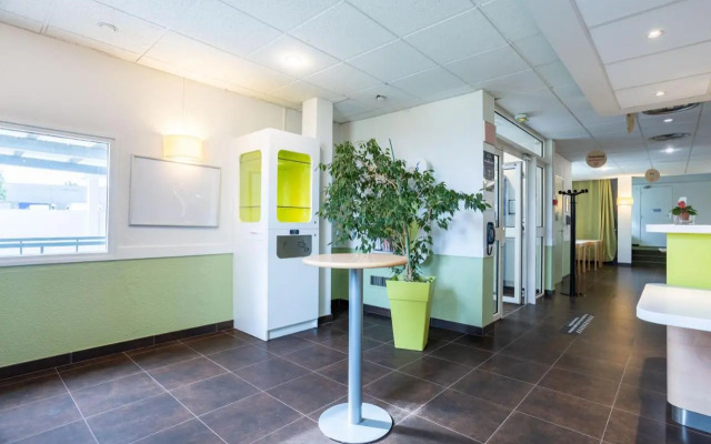 B&B HOTEL Valenciennes Sud