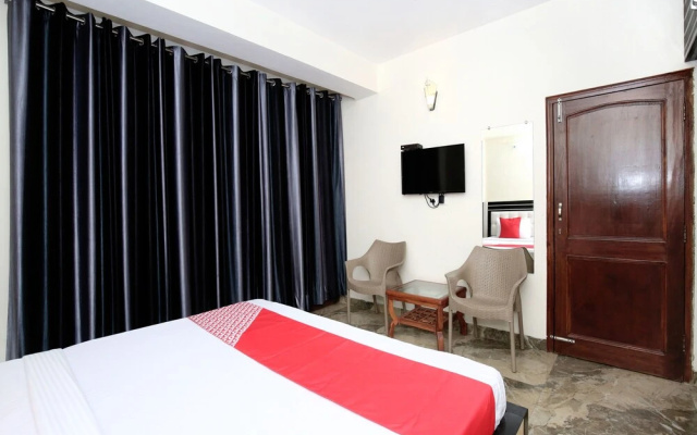 OYO 14883 HOME 1RK Barog Valley