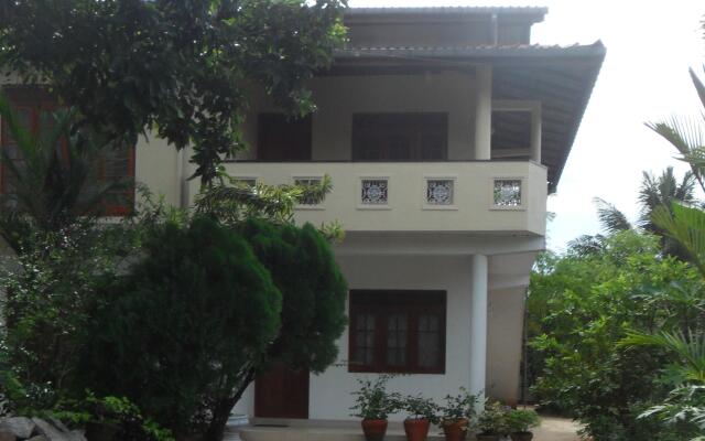 Отель Serene Residence вид на фасад