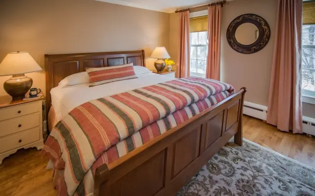 The Dorset Inn