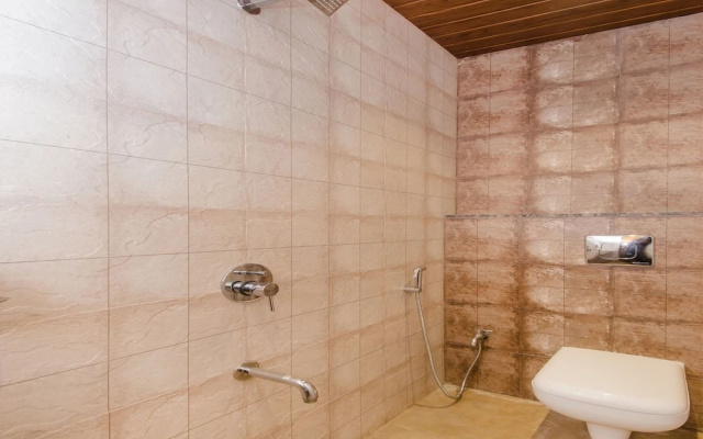 OYO 13308 Nest Inn