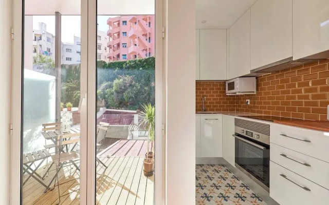 Modern 1-Bed With Ac & Private Terrace