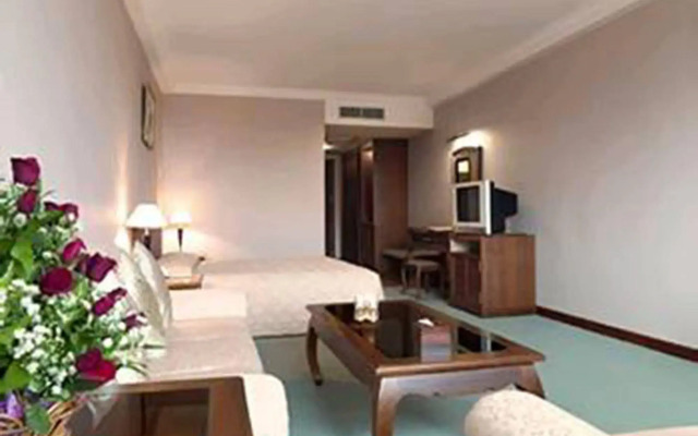 Angkor Howard Hotel