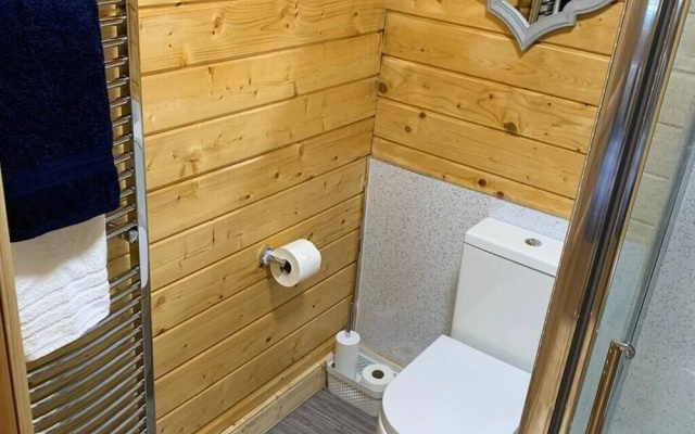 Immaculate Cabin 5 Mins to Inverness Dog Friendly