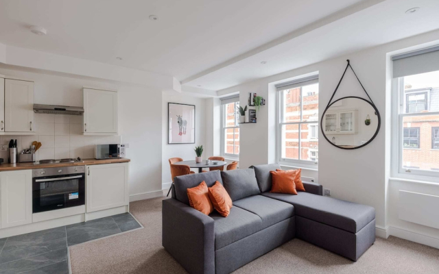 The Foley Residence - Fitzrovia - by Frankie