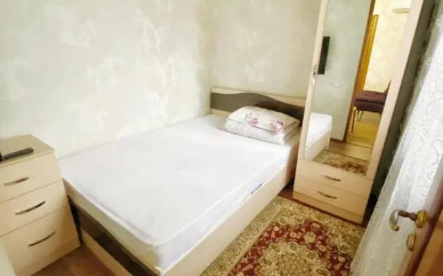Apartment, 4