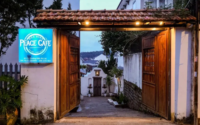 Dalat Blue House Homestay & Cafe