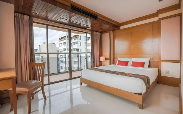 Курортный отель Mike Beach Resort Pattaya - SHA