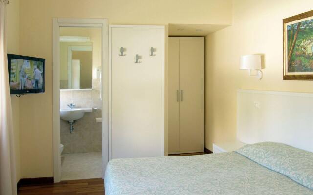 Rex Hotel Residence Генуя комната для гостей