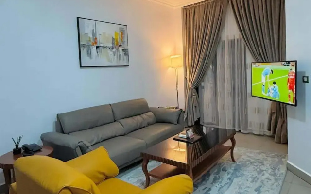 Spiffy Apartment