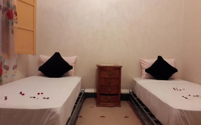 Full Moon Hostel