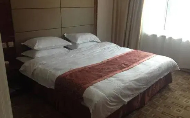 Alashan Right Banner Holiday Hotel this morning