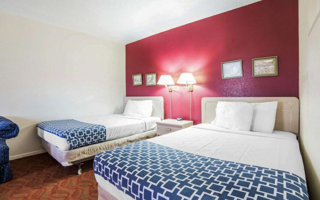 Econo Lodge Fallon Naval Air Station Area