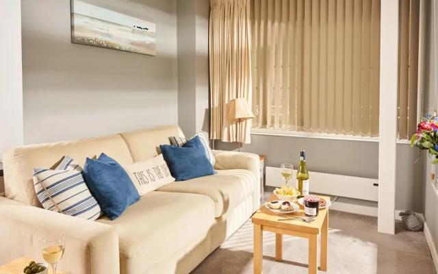 Bayfort Sea Studio in Torquay